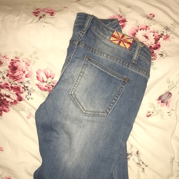 Wet seal ripped jeans - Picture 7 of 7